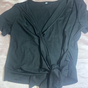 cropped tee with crossed tie